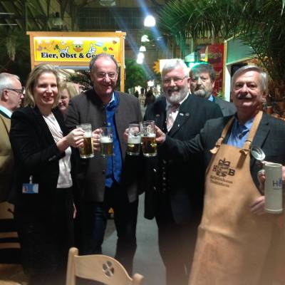 v.l.n.r.: Birga Khler, stellv. Ortsvorsitzende, Wolfgang Berthaler, Landrat aus dem Landkreis Rosenheim, Sebastian Friesinger, Bezirksrat und Volker Liepelt, Vorsitzender der CDU Moabit.
