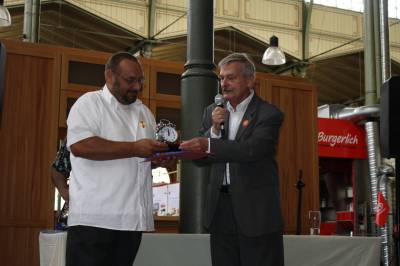 Einen weiteren Preis erhielt als Einzelperson Andreas Klahn fr seinen unermdlichen ehrenamtlichen Einsatz bei der Gestaltung des nachbarschaftlichen Wohnumfeldes.